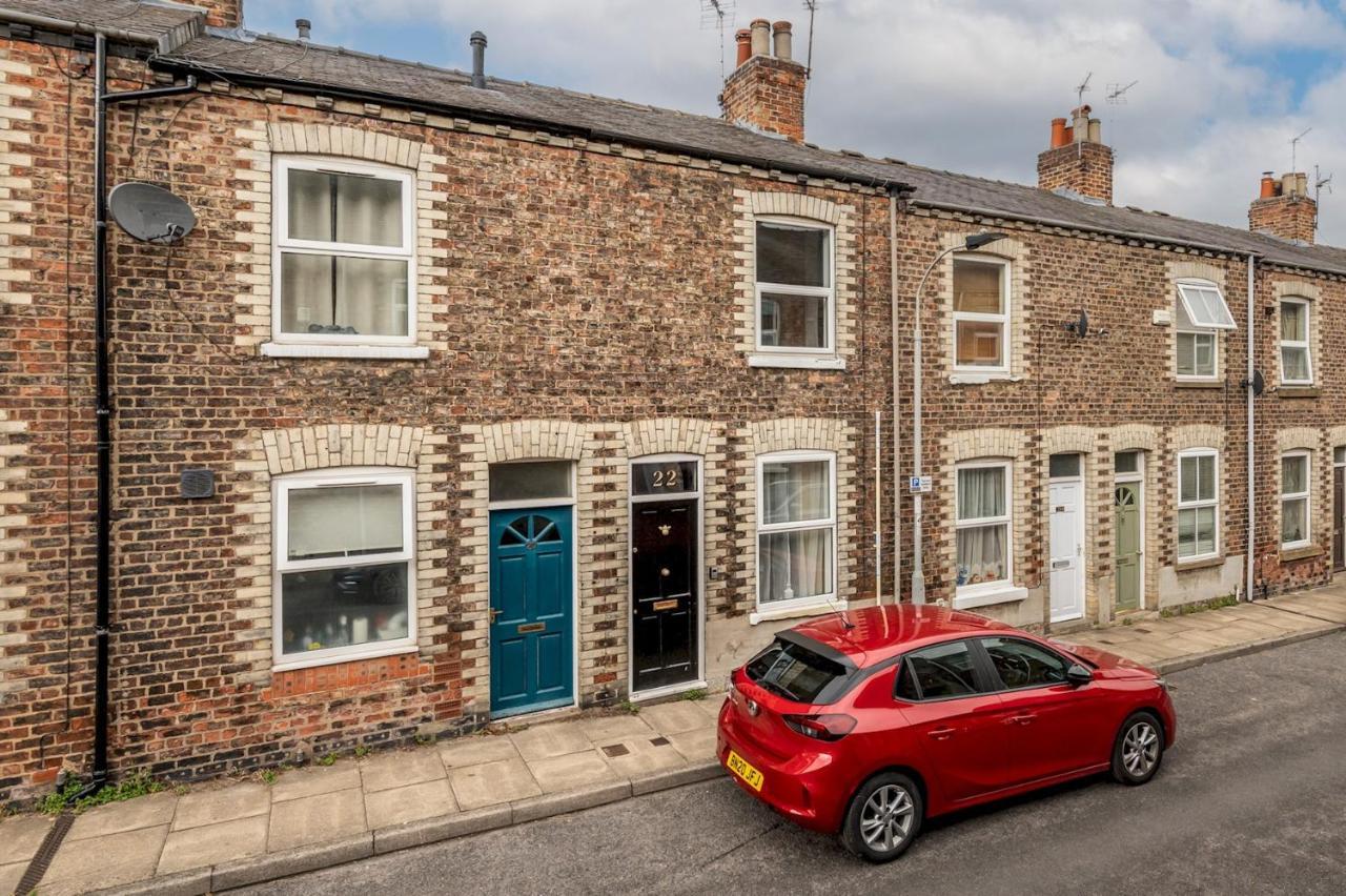 Villa Pass The Keys Gorgeous Terrace Near Bishy Road York Exterior foto